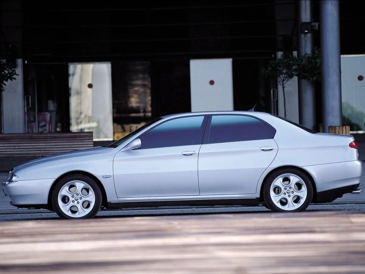 Alfa Romeo 166 I Седан — сүрөт 2