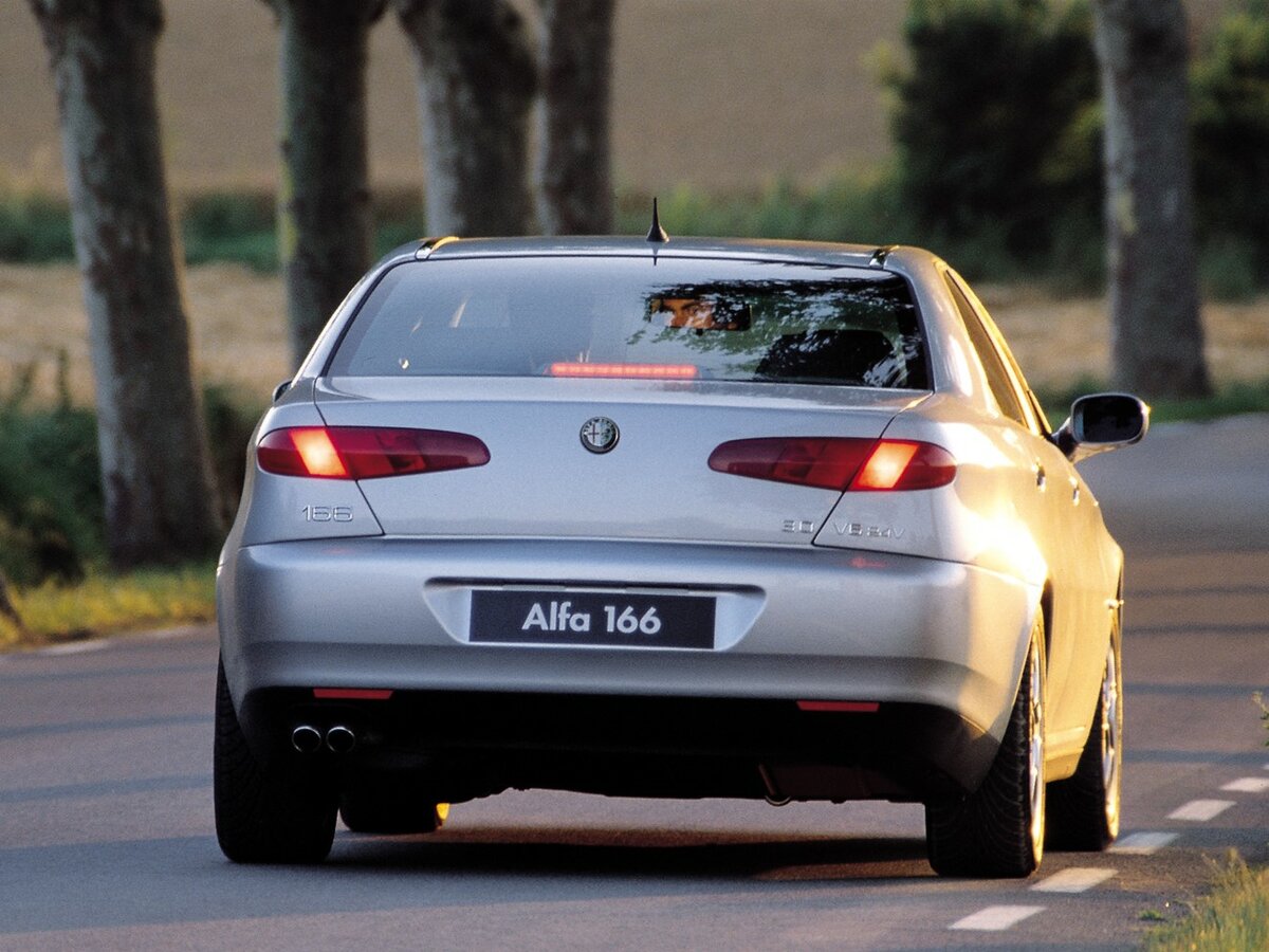 Alfa Romeo 166 I Седан — фото 4