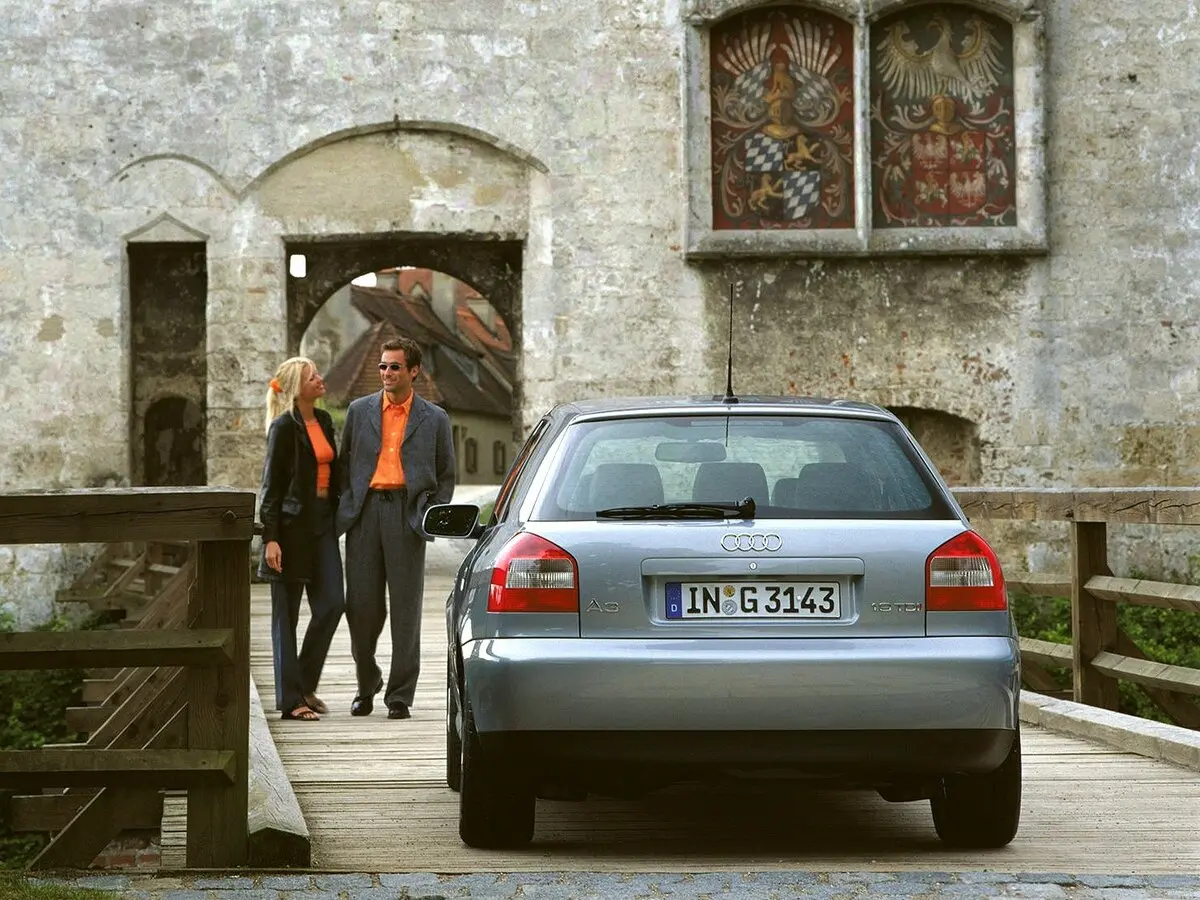 Audi A3 I (8L) Рестайлинг Хэтчбек 3 дв. — сүрөт 4