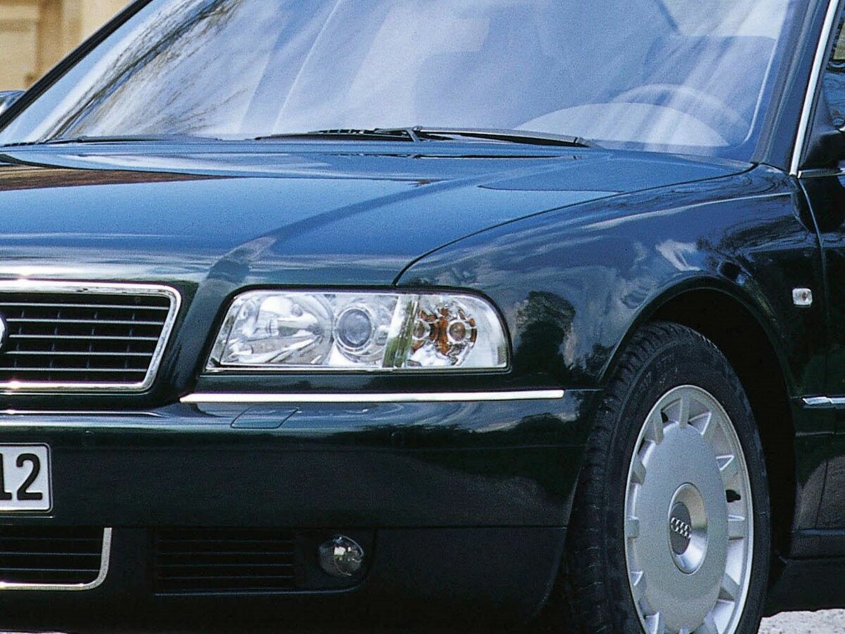 Audi A8 I (D2) Рестайлинг Седан