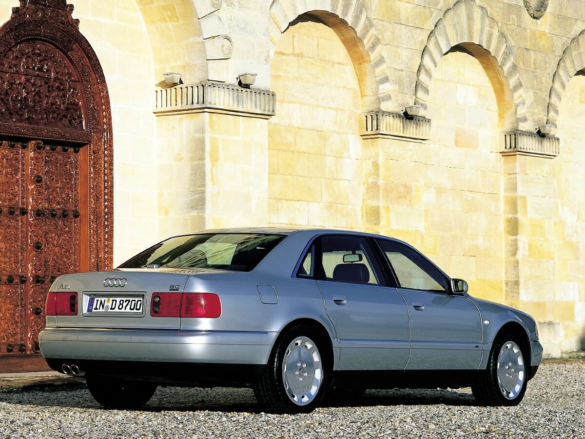 Audi A8 I (D2) Рестайлинг Седан Long