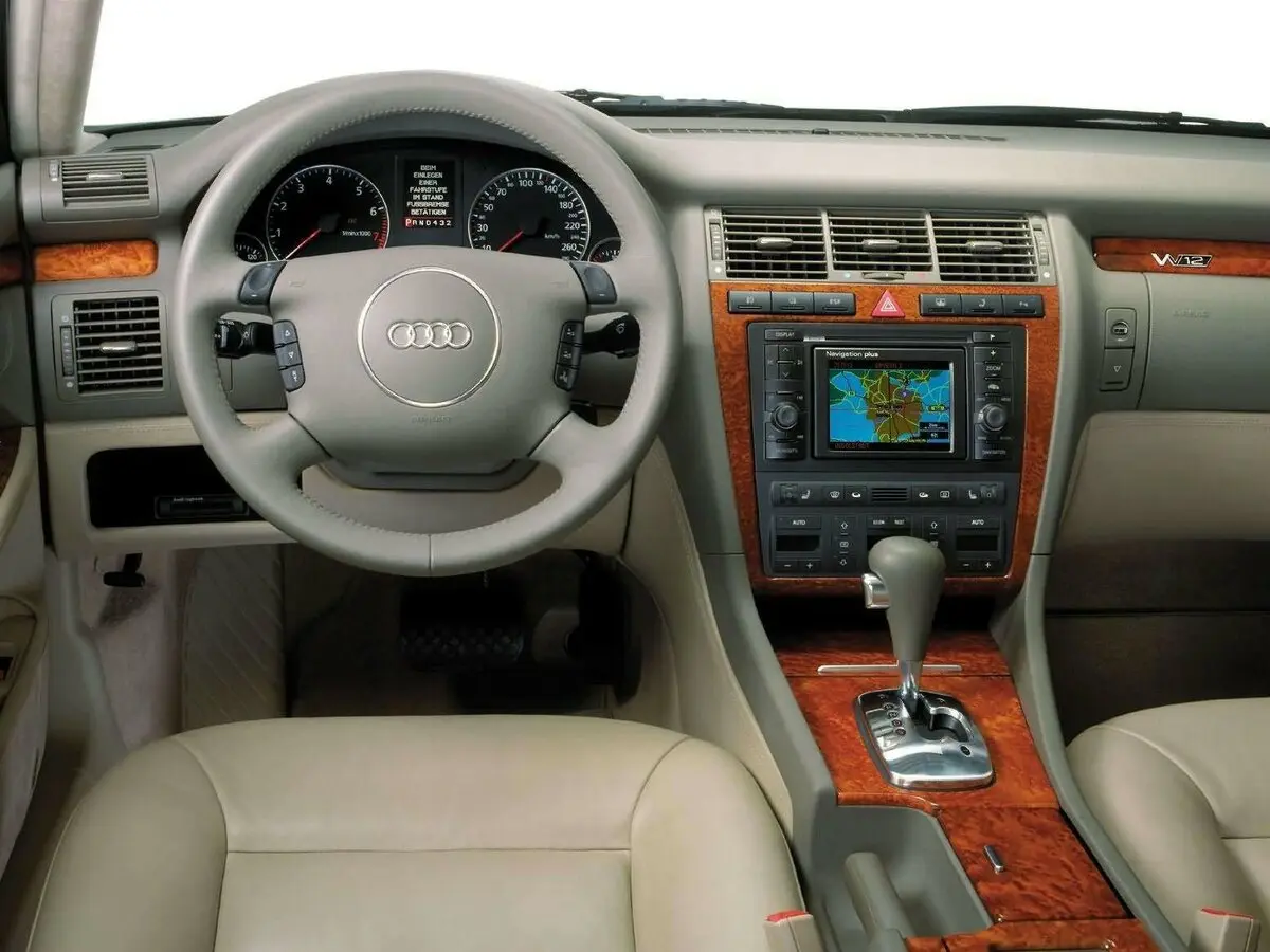 Audi A8 I (D2) Рестайлинг Седан Long — photo 6