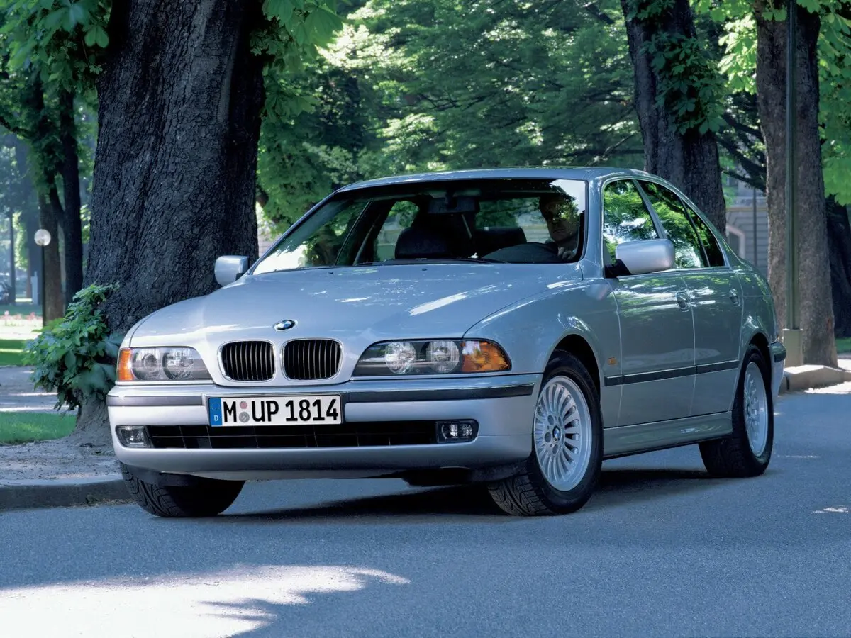 BMW 5 серии IV (E39) Седан
