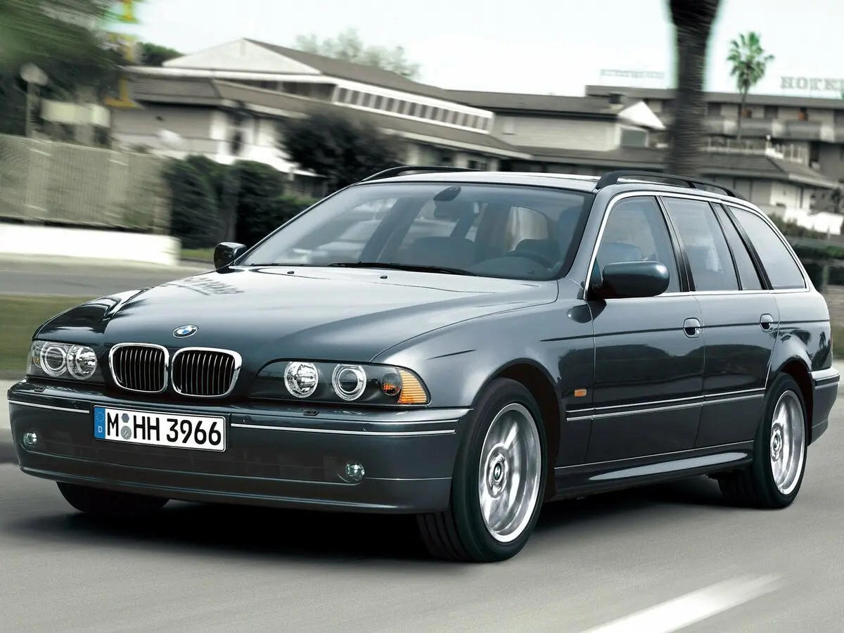 BMW 5 серии IV (E39) Рестайлинг Универсал 5 дв.