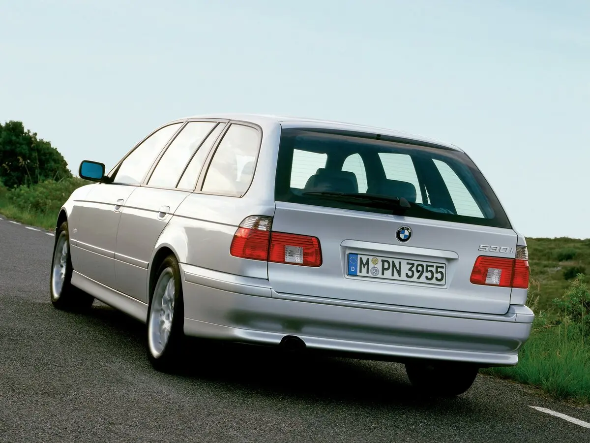 BMW 5 серии IV (E39) Рестайлинг Универсал 5 дв. — фото 3