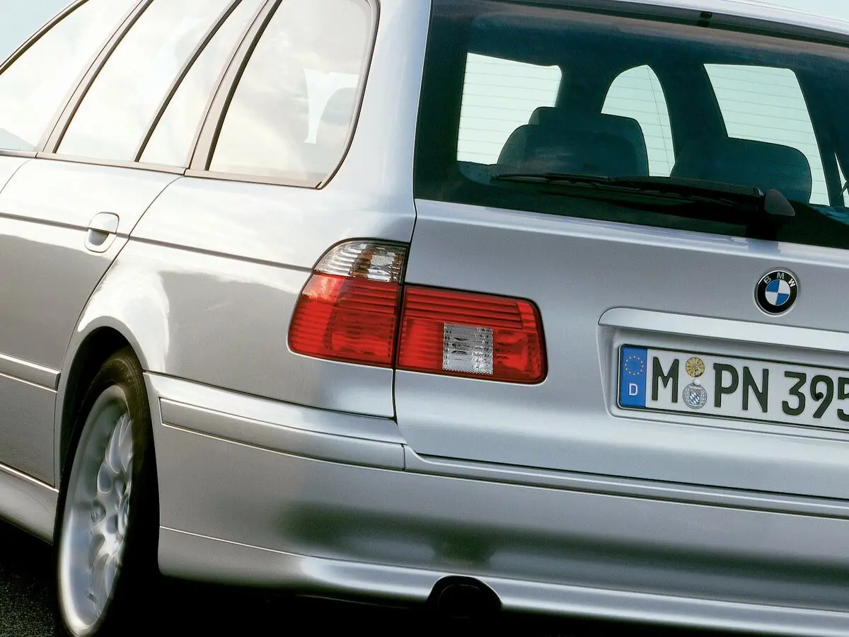 BMW 5 серии IV (E39) Рестайлинг Универсал 5 дв. — фото 7