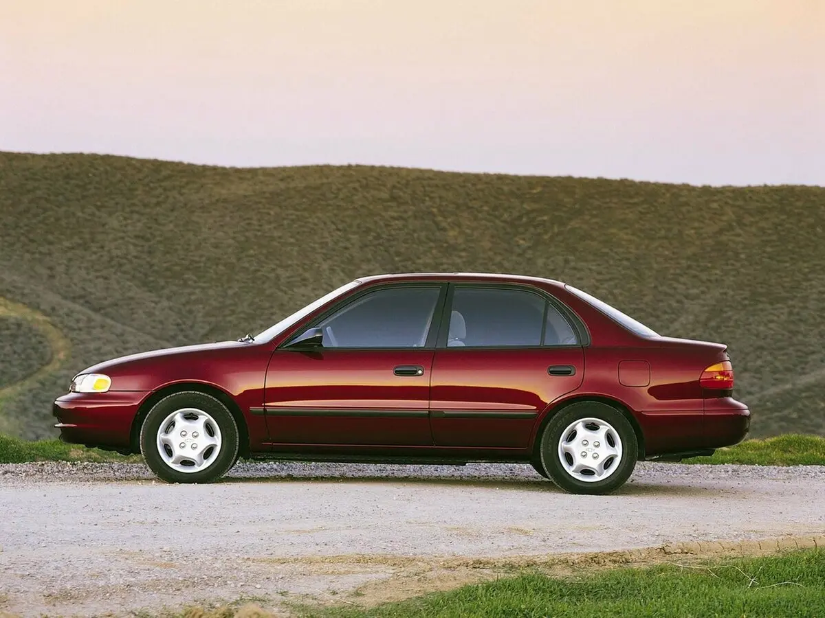 Chevrolet Prizm 1997 – 2002 Седан — photo 2
