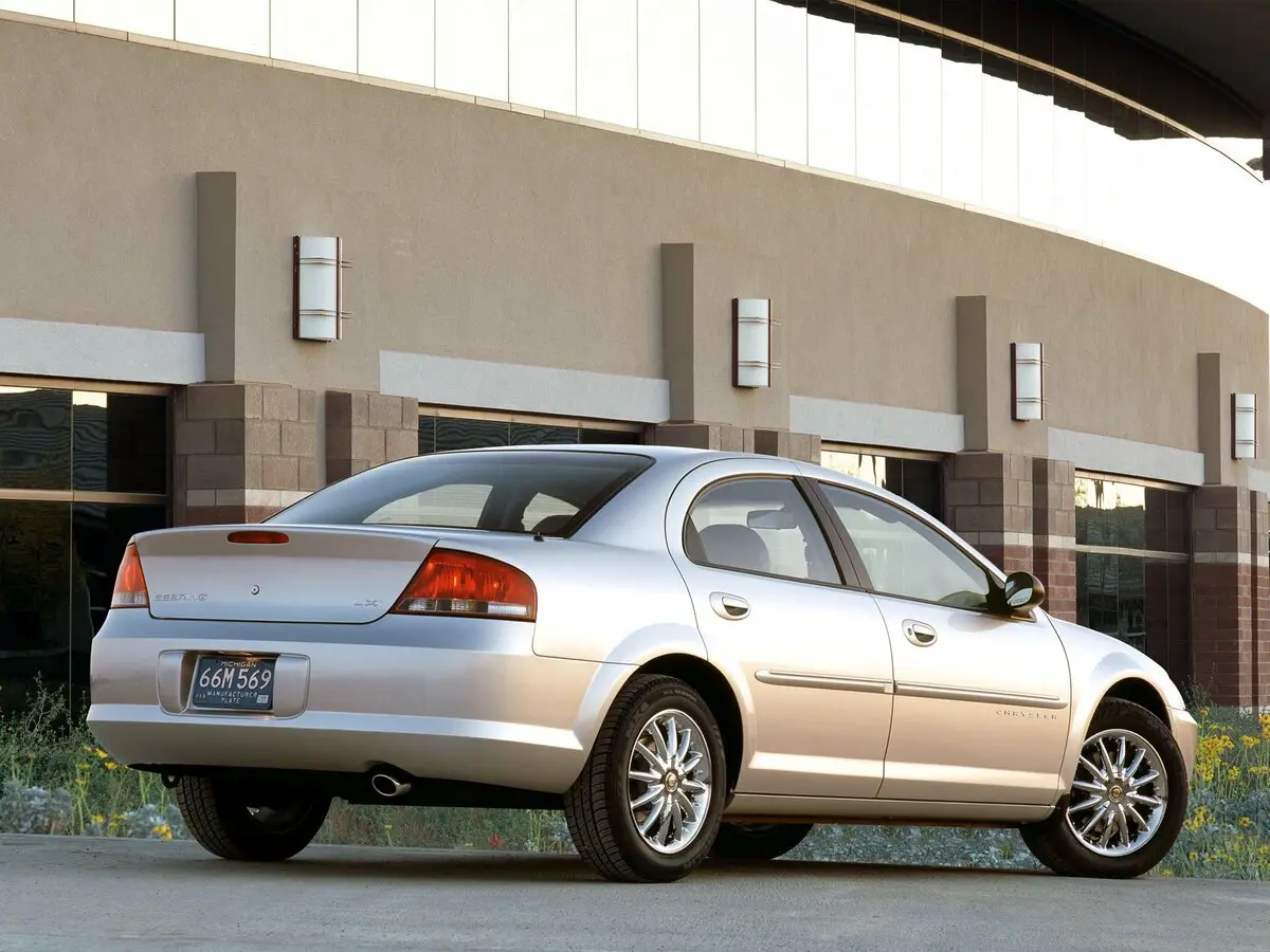 Chrysler Sebring II Седан — сүрөт 4
