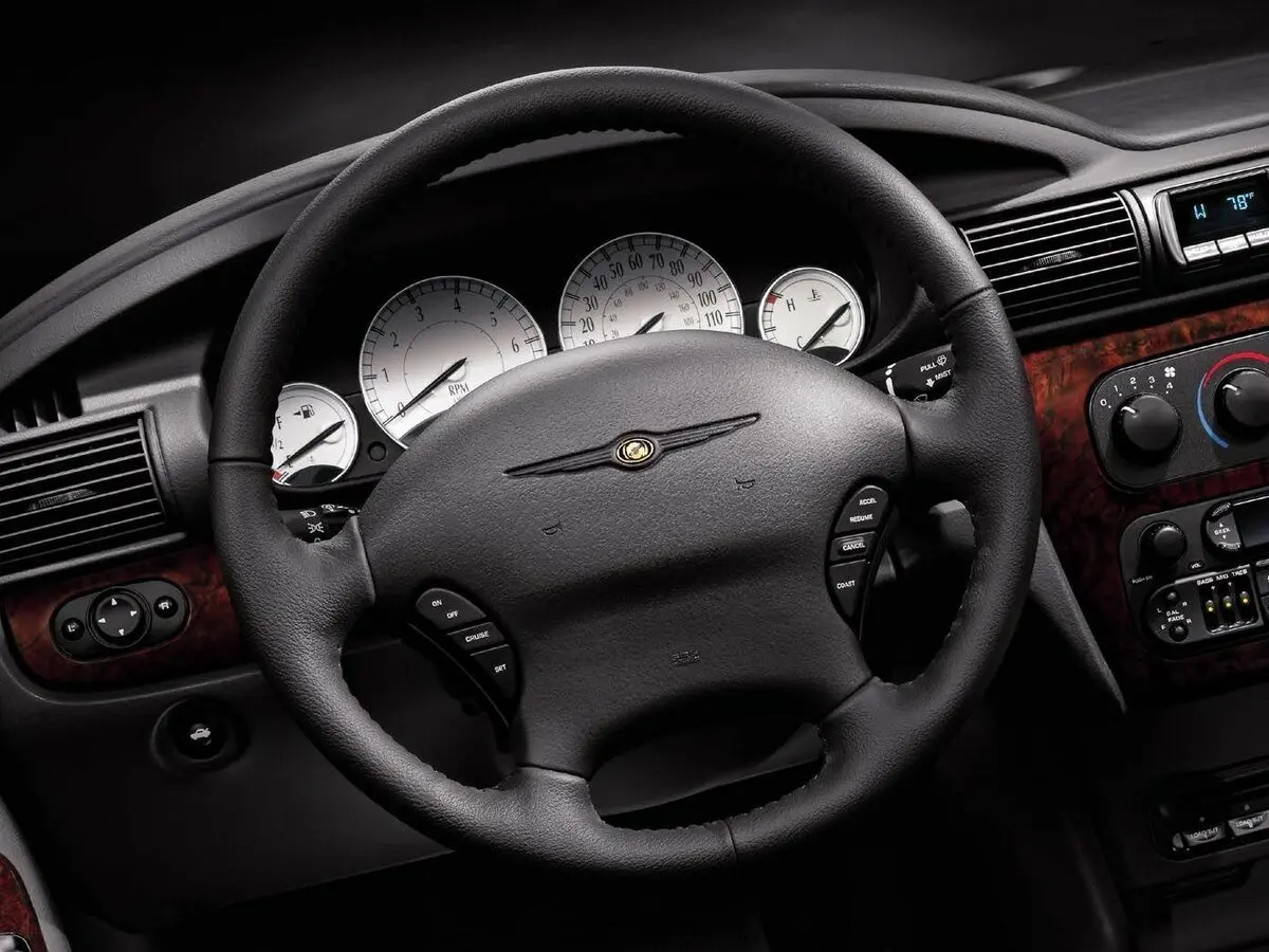 Chrysler Sebring II Седан — сүрөт 7