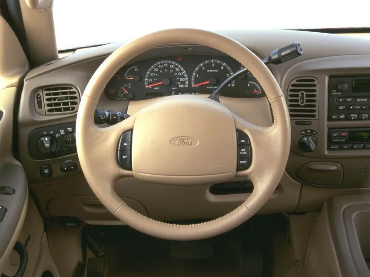 Ford Expedition I Внедорожник 5 дв. — сүрөт 9