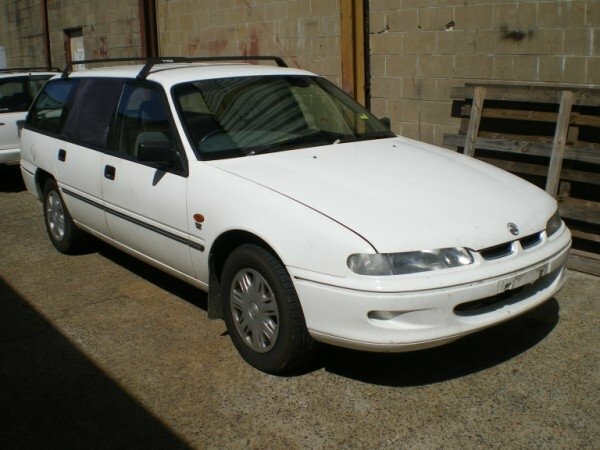 Holden Commodore II Универсал 5 дв.