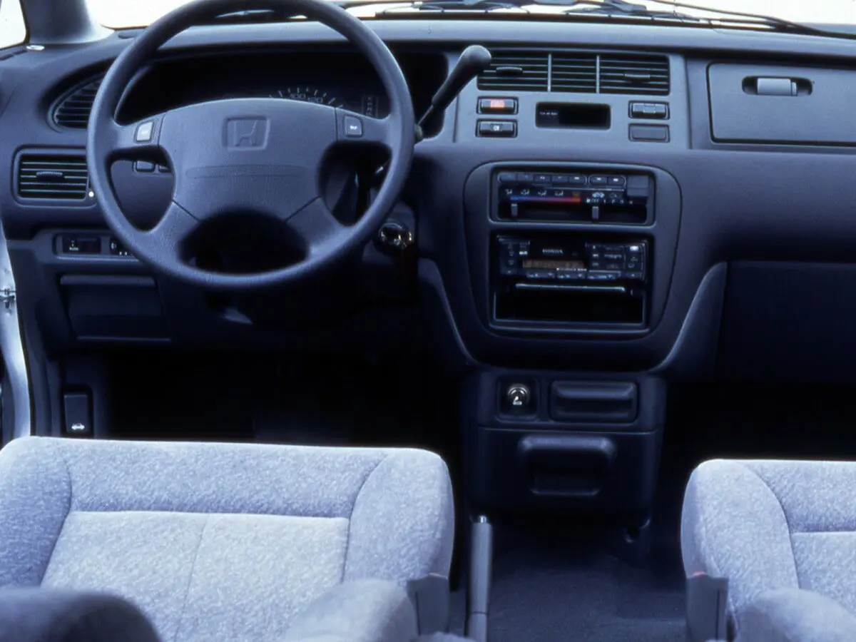 Honda Shuttle I Компактвэн — сүрөт 4
