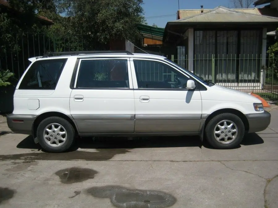 Hyundai Santamo 1995 – 2002 Компактвэн — сүрөт 2