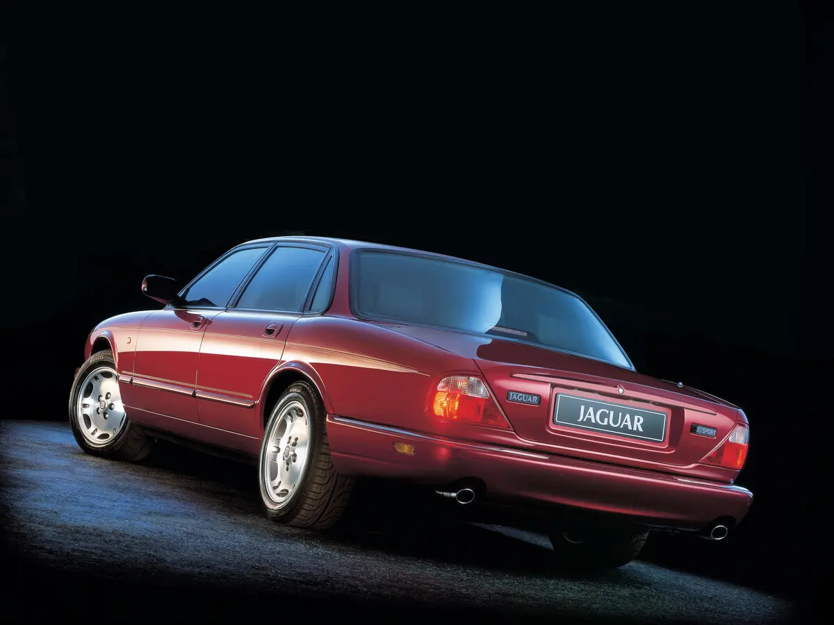 Jaguar XJ II (X308) Седан — сүрөт 4