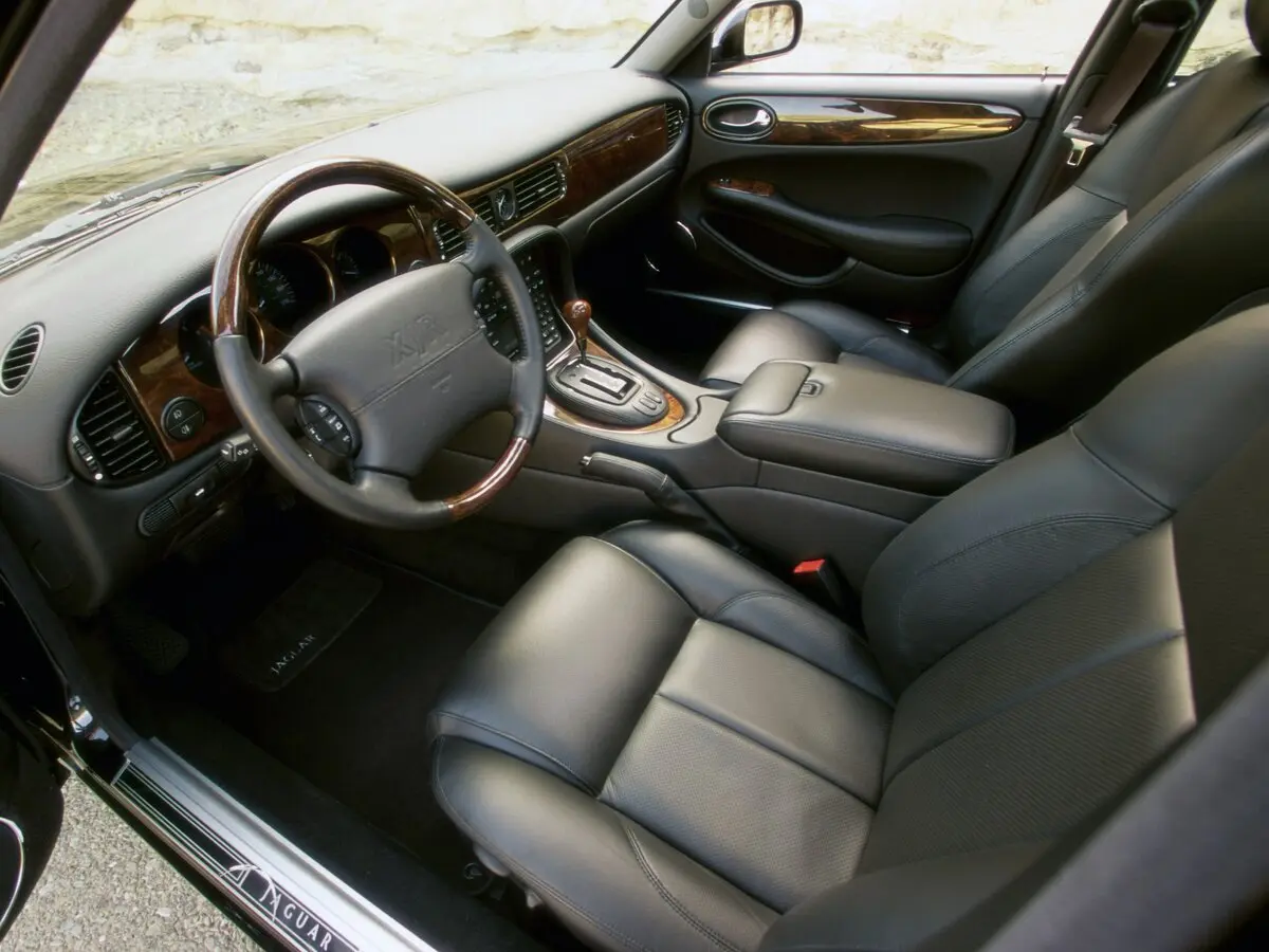 Jaguar XJ II (X308) Седан — сүрөт 5