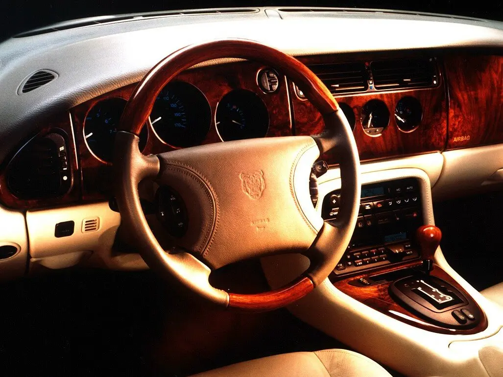 Jaguar XK I Купе — сүрөт 9