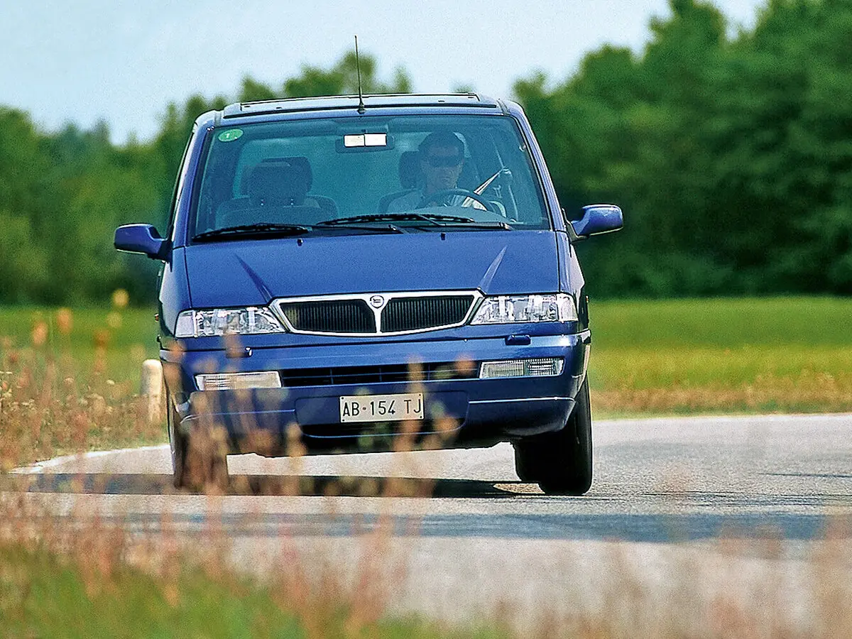 Lancia Zeta 1995 – 2002 Компактвэн — photo 3