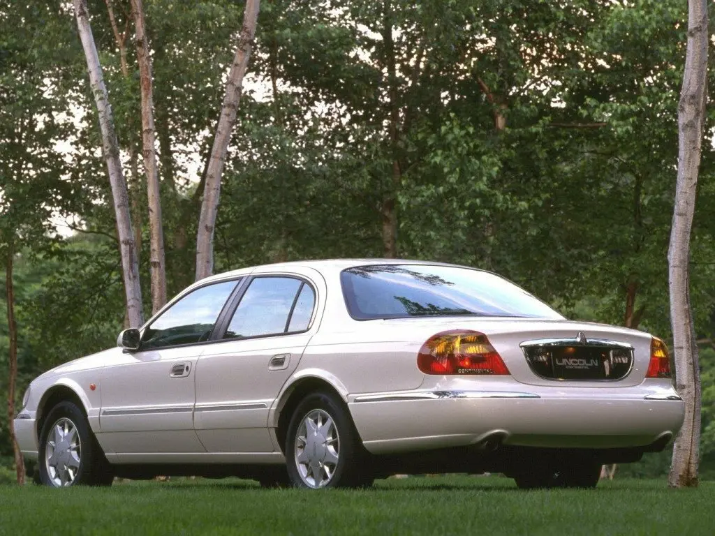 Lincoln Continental IX Седан — сүрөт 3