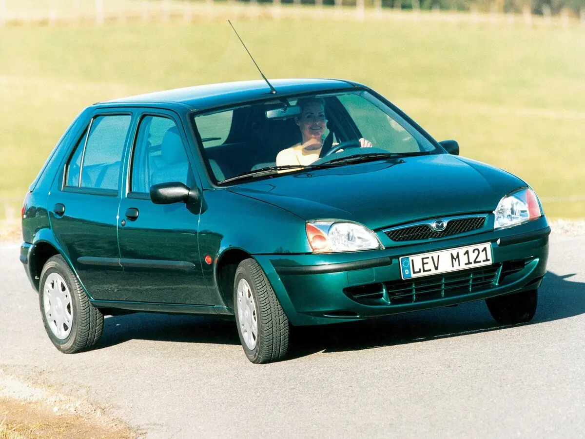 Mazda 121 III Хэтчбек 5 дв.
