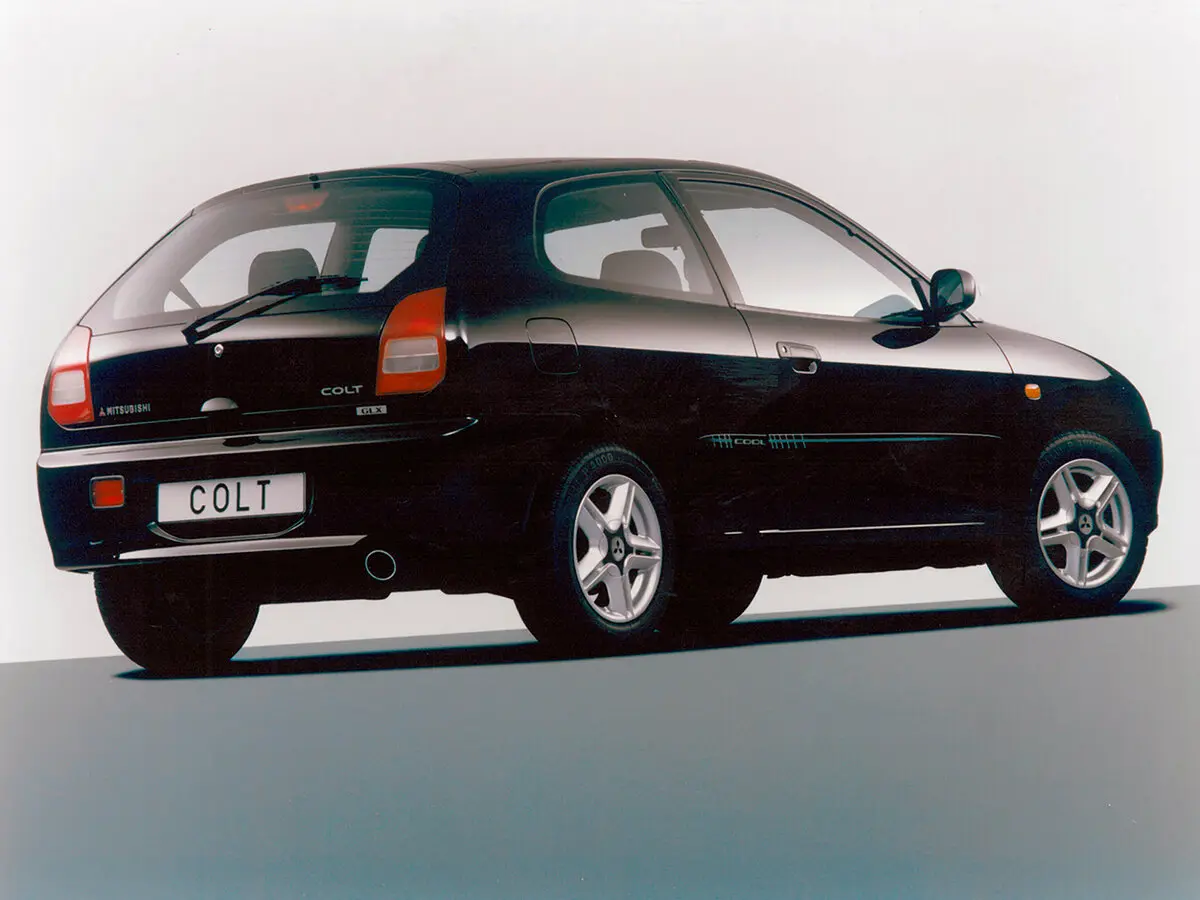 Mitsubishi Colt V (CJ) Хэтчбек 3 дв. — сүрөт 4