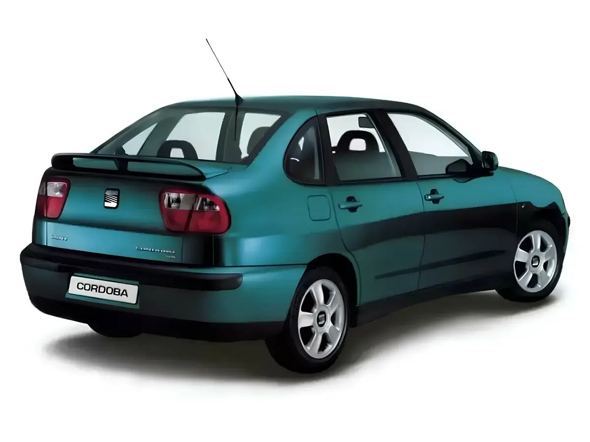 SEAT Cordoba I Рестайлинг Седан — photo 3