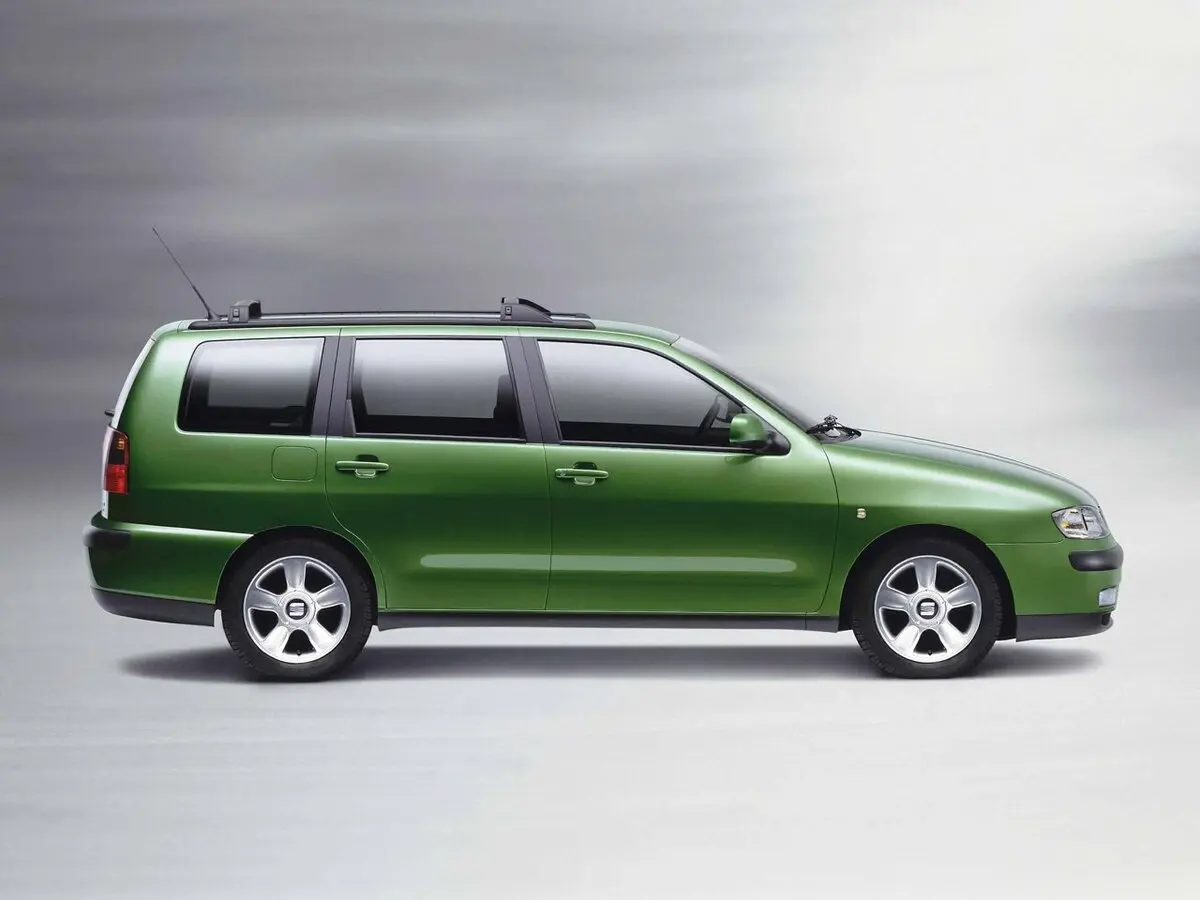SEAT Cordoba I Рестайлинг Универсал 5 дв. — 照片 2