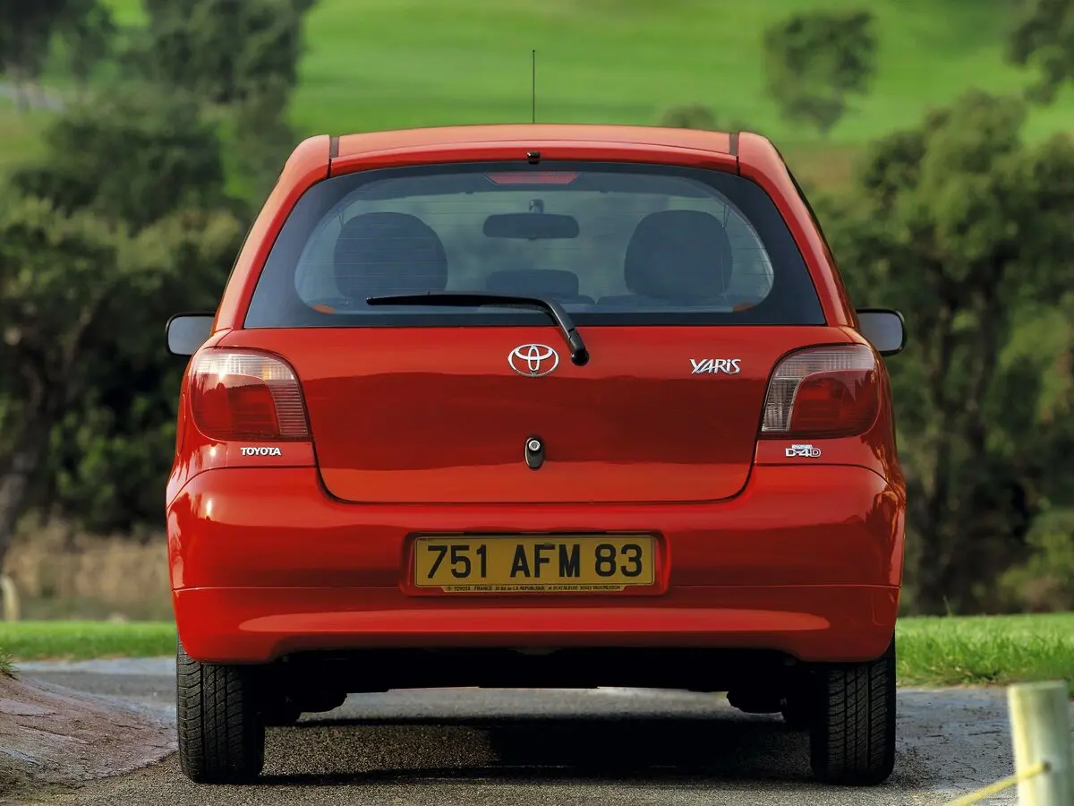 Toyota Yaris I Хэтчбек 3 дв. — сүрөт 4