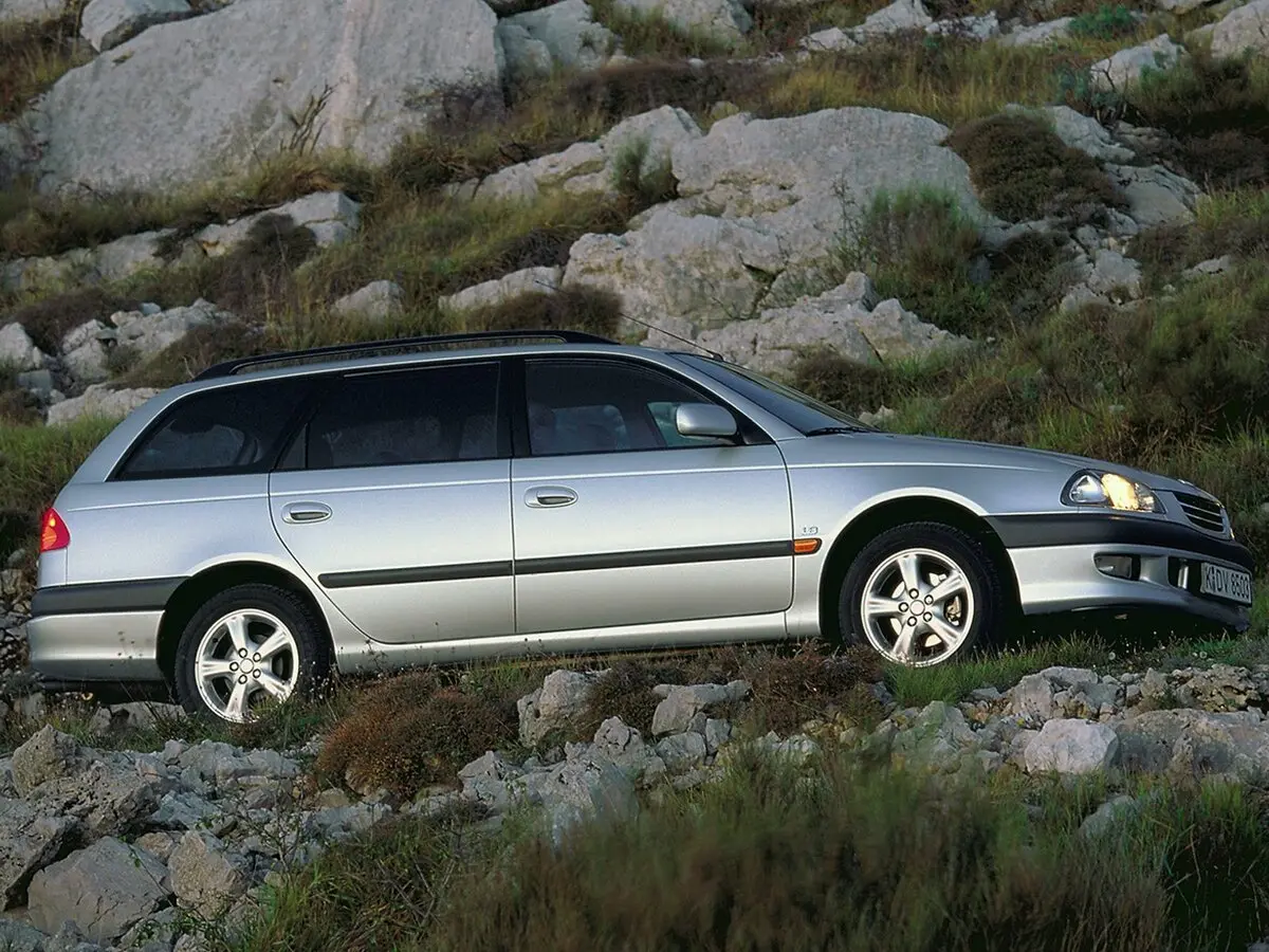 Toyota Avensis I Универсал 5 дв. — сүрөт 3