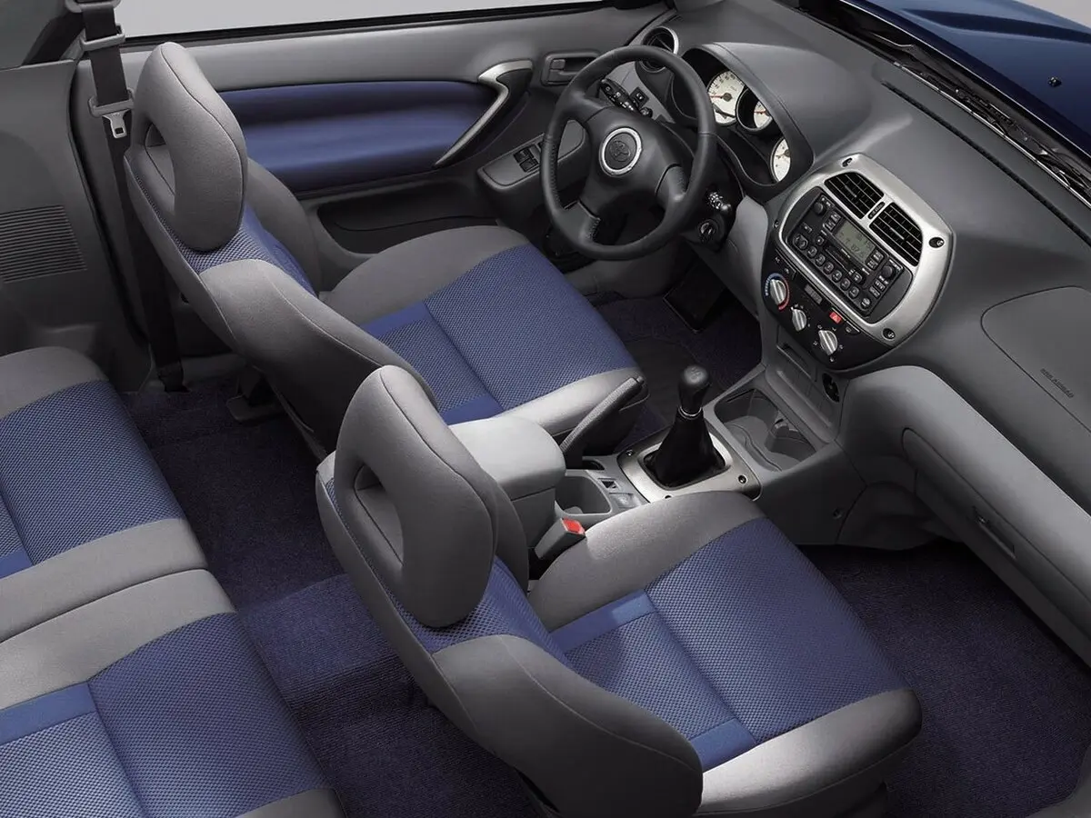 Toyota RAV4 II (XA20) Внедорожник 3 дв. — фото 6