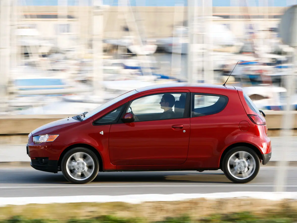 Mitsubishi Colt VI (Z30) Рестайлинг Хэтчбек 3 дв. — сүрөт 2