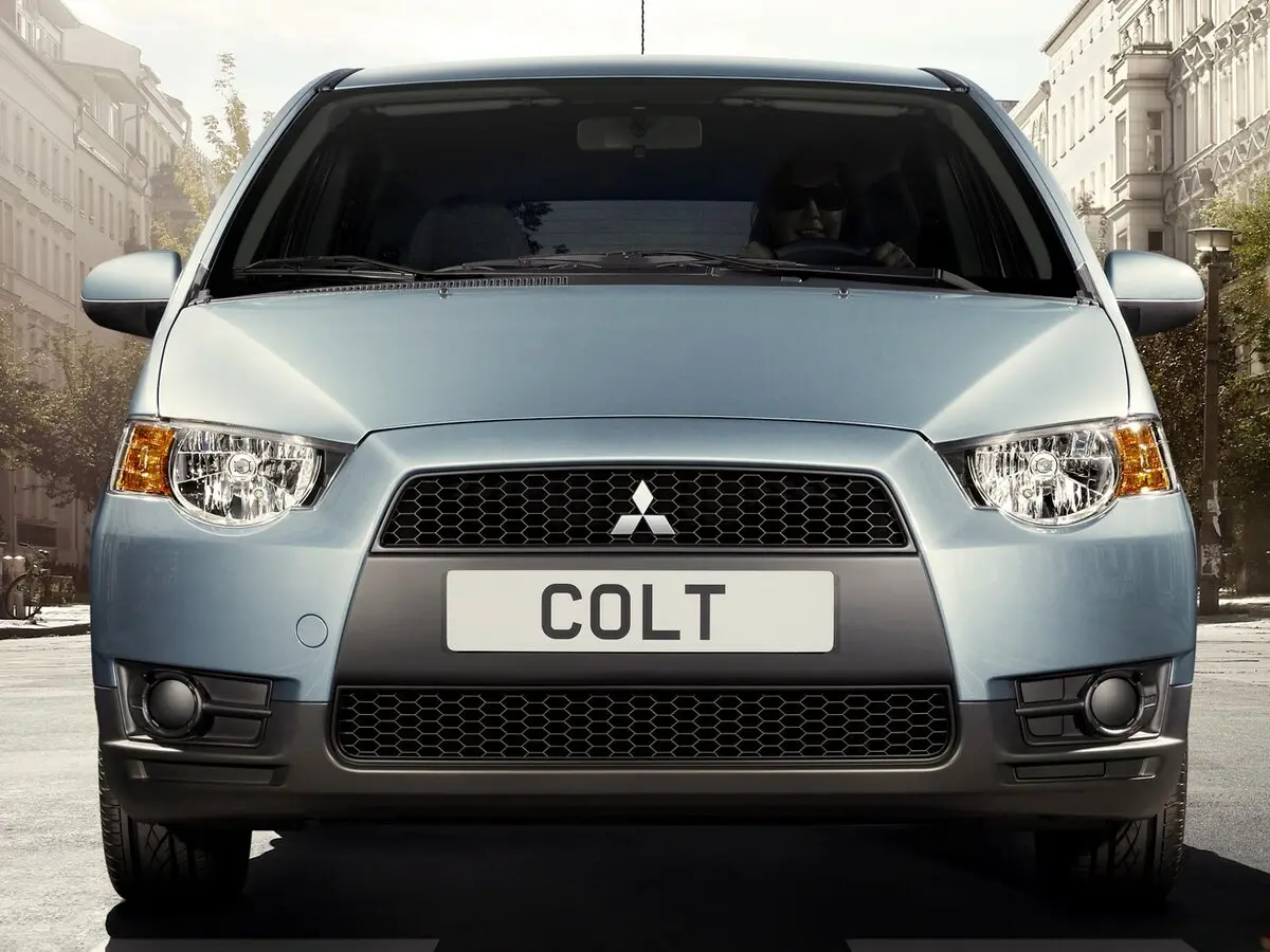 Mitsubishi Colt VI (Z30) Рестайлинг Хэтчбек 3 дв. — сүрөт 3