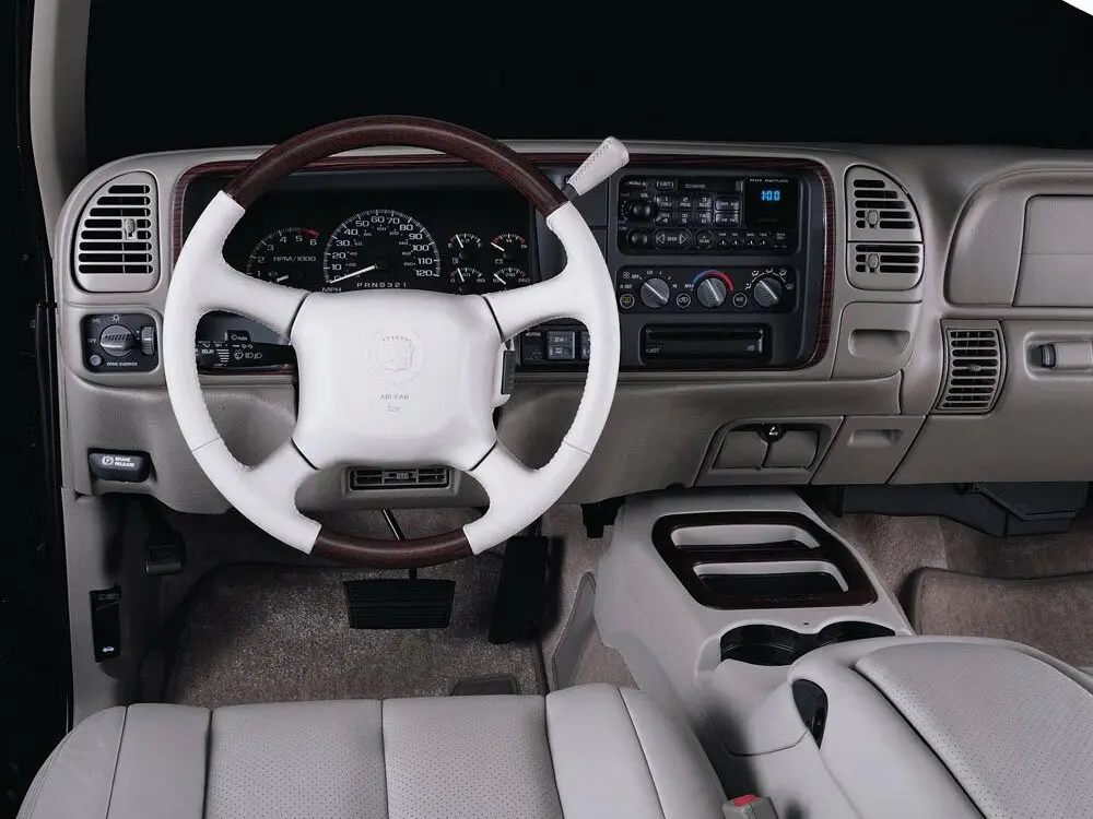 Cadillac Escalade I Внедорожник 5 дв. — 照片 3