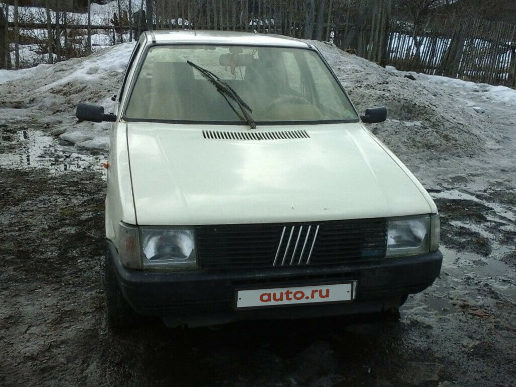 Fiat Uno I Хэтчбек 5 дв. — фото 4