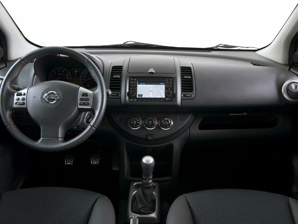 Nissan Note I Рестайлинг Хэтчбек 5 дв. — фото 4