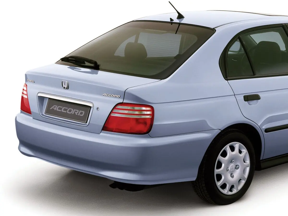 Honda Accord VI Хэтчбек 5 дв. — фото 8