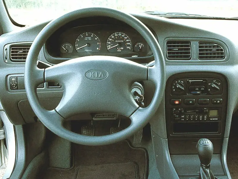 Kia Clarus II Седан — сүрөт 3