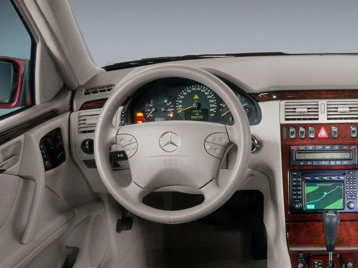 Mercedes-Benz E-Класс II (W210, S210) Рестайлинг Универсал 5 дв. — фото 6