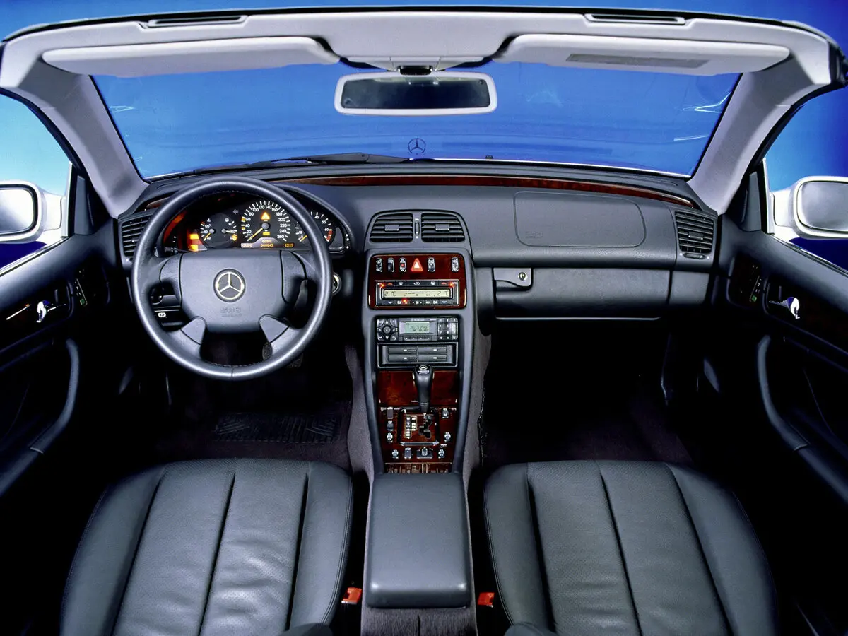 Mercedes-Benz CLK-Класс I (W208) Кабриолет — сүрөт 6
