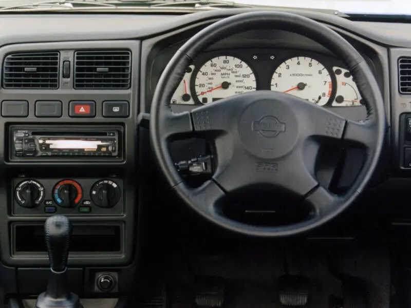 Nissan Almera I (N15) Хэтчбек 3 дв. — сүрөт 4