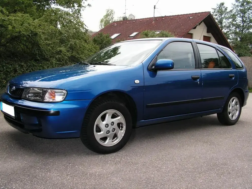 Nissan Almera I (N15) Хэтчбек 5 дв.