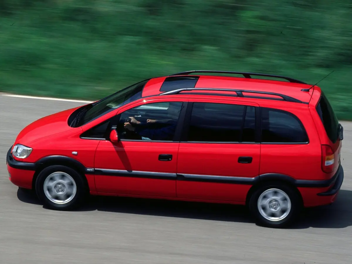 Opel Zafira A Компактвэн — фото 2