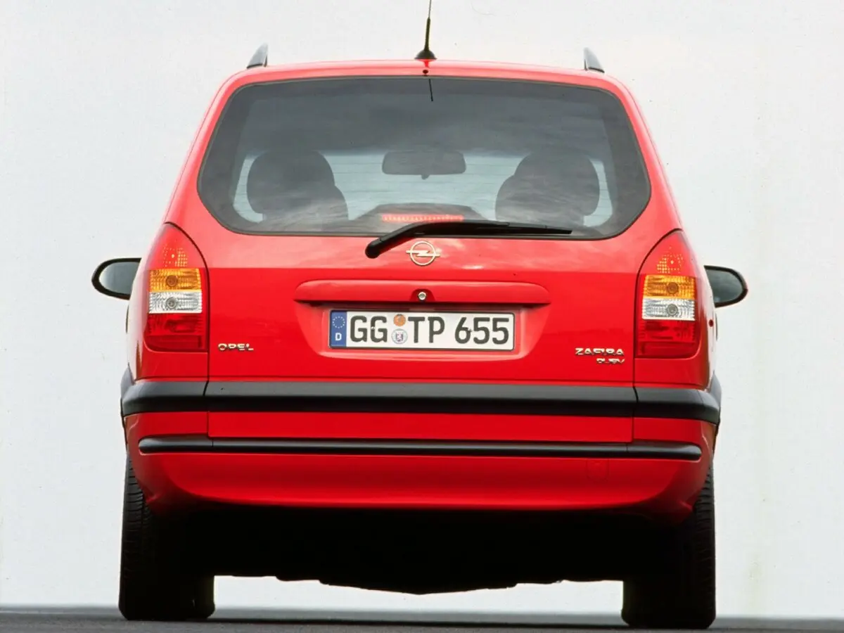 Opel Zafira A Компактвэн — фото 4