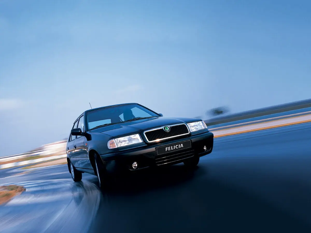 Skoda Felicia I Рестайлинг Хэтчбек 5 дв. — 照片 3