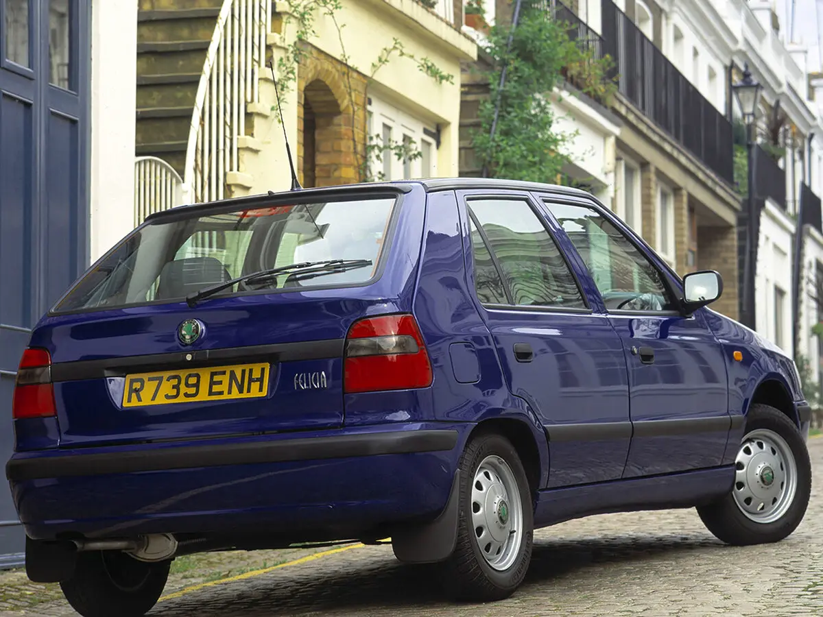 Skoda Felicia I Рестайлинг Хэтчбек 5 дв. — 照片 4