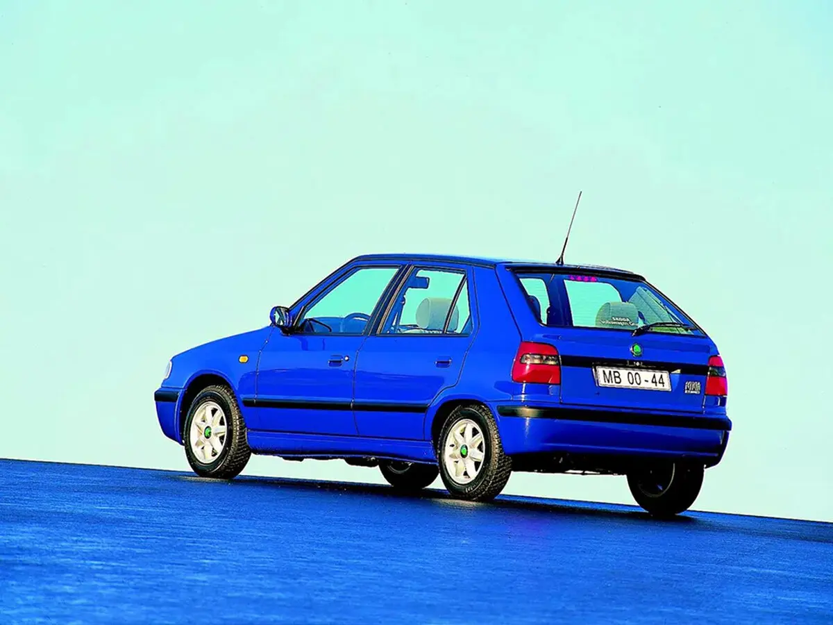 Skoda Felicia I Рестайлинг Хэтчбек 5 дв. — 照片 5