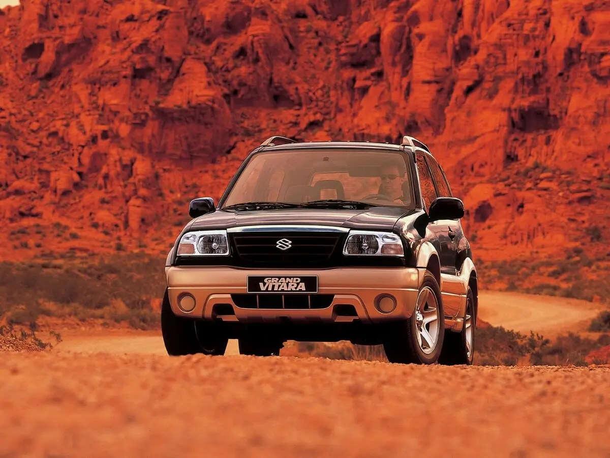 Suzuki Grand Vitara I Внедорожник 3 дв. — сүрөт 3