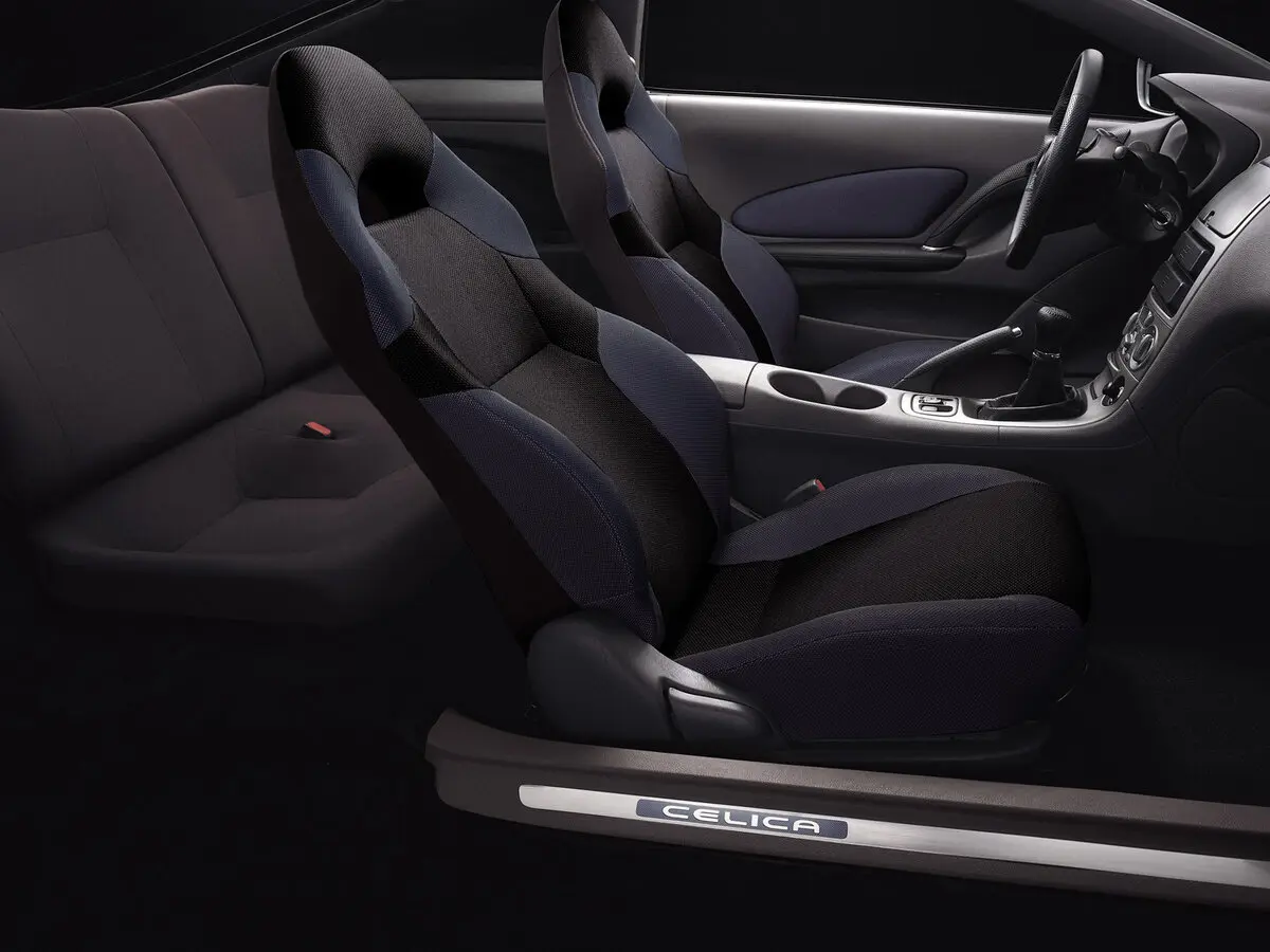 Toyota Celica VII (T230) Лифтбек — фото 8