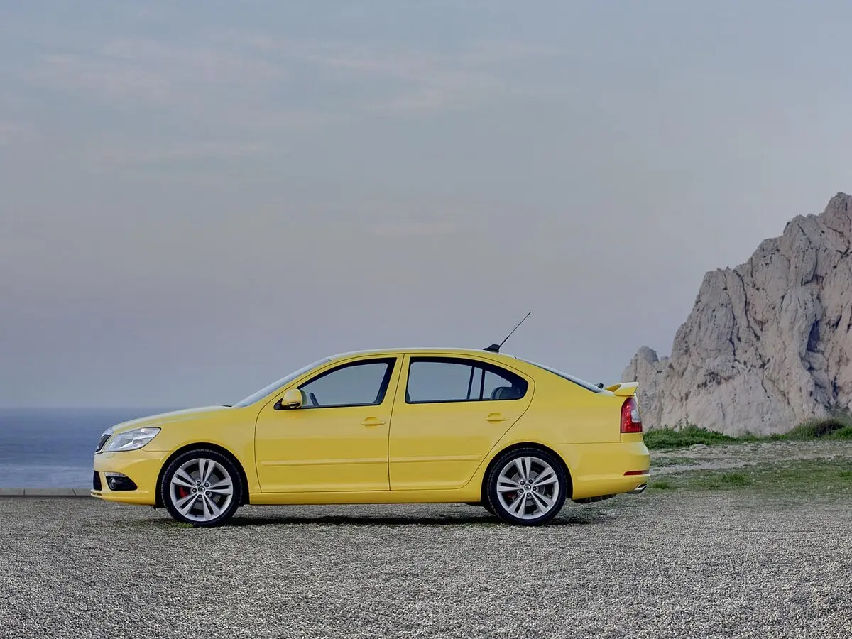Skoda Octavia RS II Рестайлинг Лифтбек — сүрөт 2