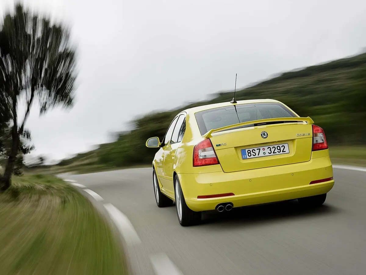 Skoda Octavia RS II Рестайлинг Лифтбек — сүрөт 4