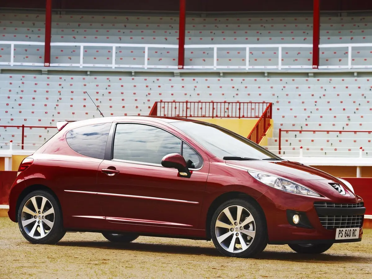 Peugeot 207 I Рестайлинг Хэтчбек 3 дв. — сүрөт 2